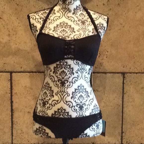 Beautiful knotted ties details two piece bikini - Picture 2 of 8